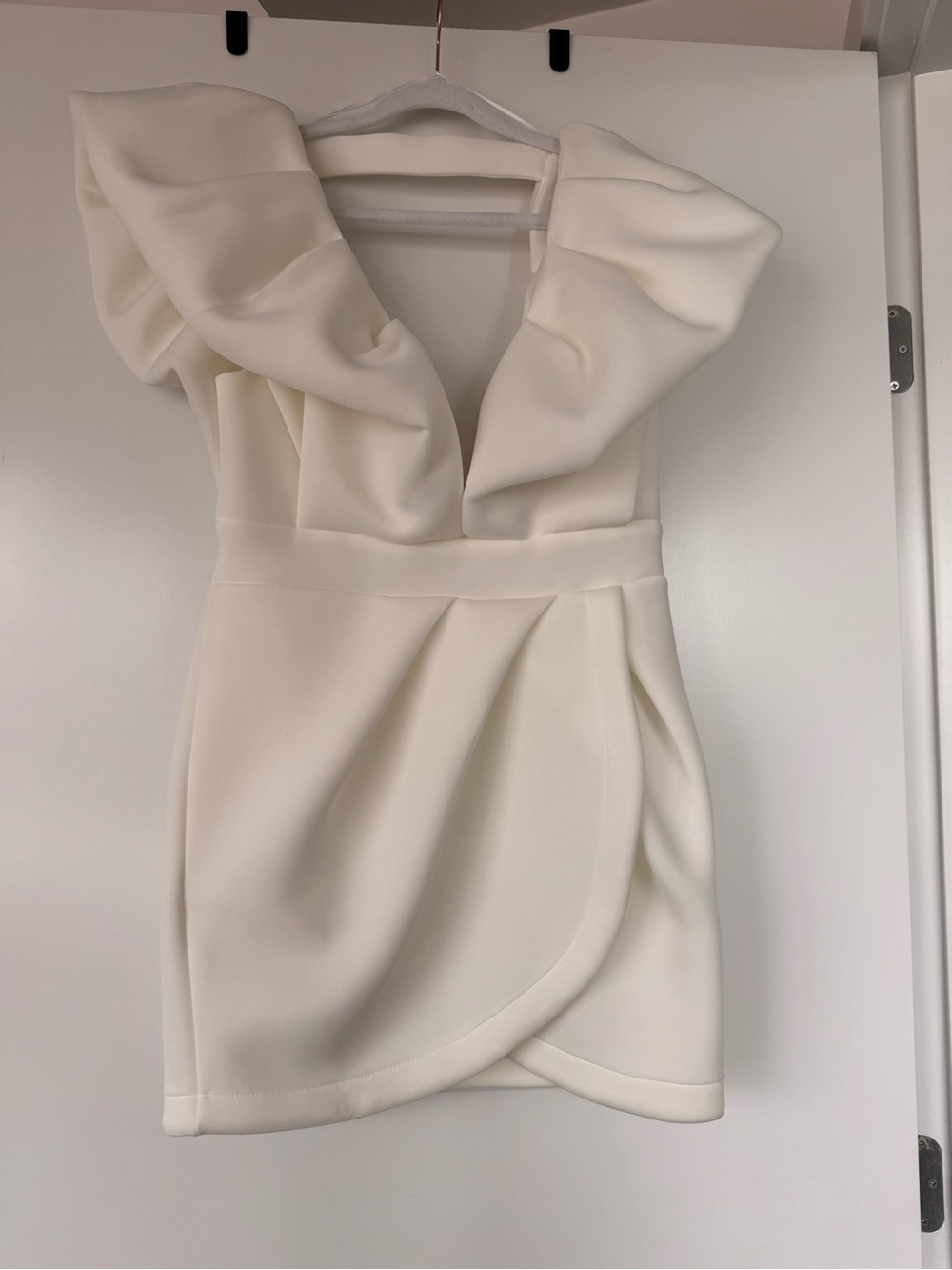 MABLE Ruffle Strap Mini Dress in White Size large